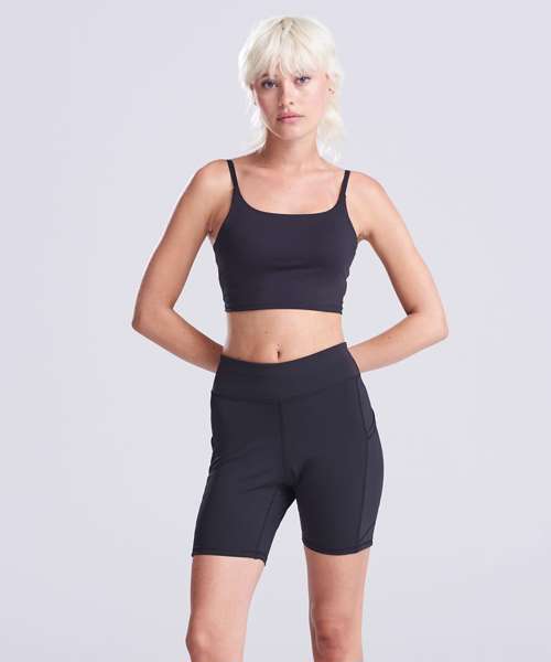Women’s recycled tech shorts